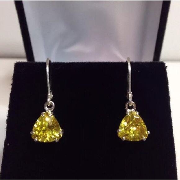 Beautiful 3.6ctw Trillion Cut Citrine Quartz in Sterling Silver Citrine Earrings - Picture 4 of 7